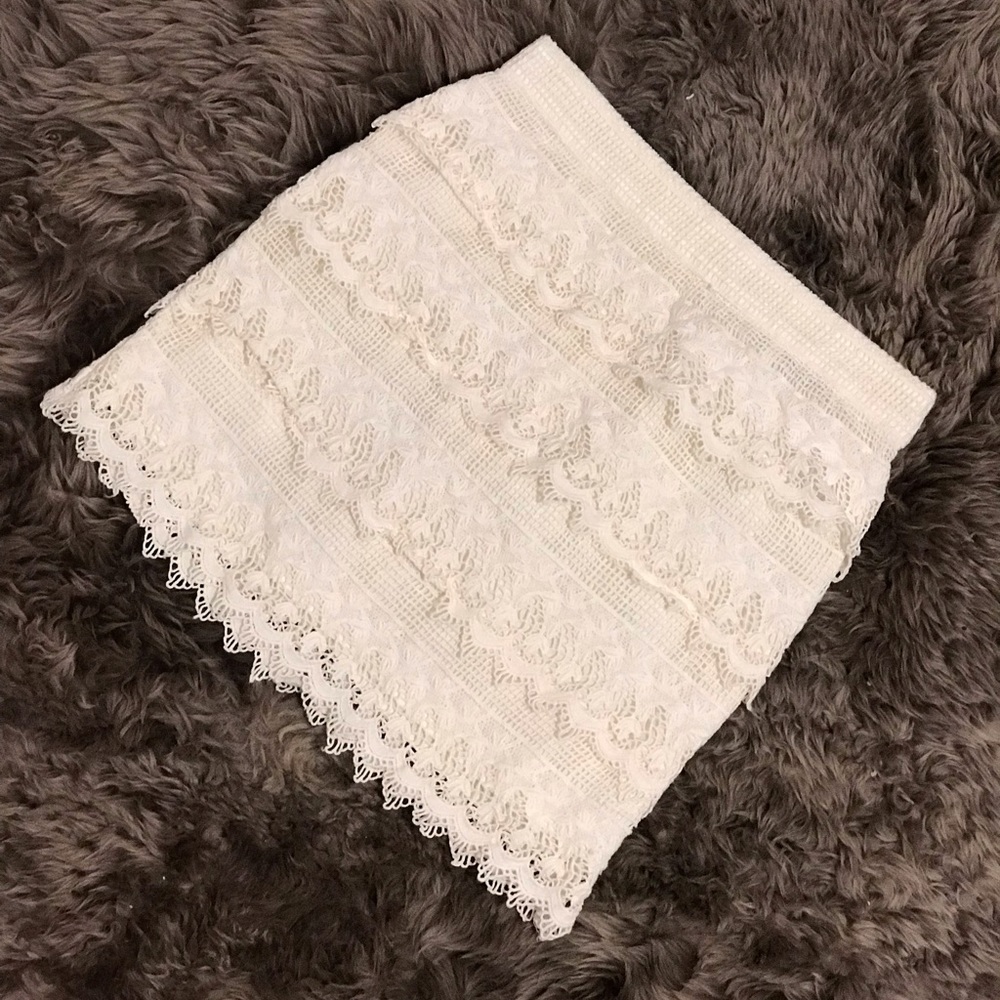 🎀American Eagle outfitters lace mini skirt